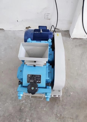 Pequeno triturador de rolos duplos de 1500 kg/h com alta utilização de energia