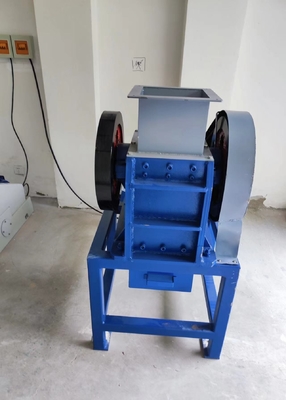 Britador de mandíbulas de laboratório tipo MPE compacto selado 45 kg/h máquina